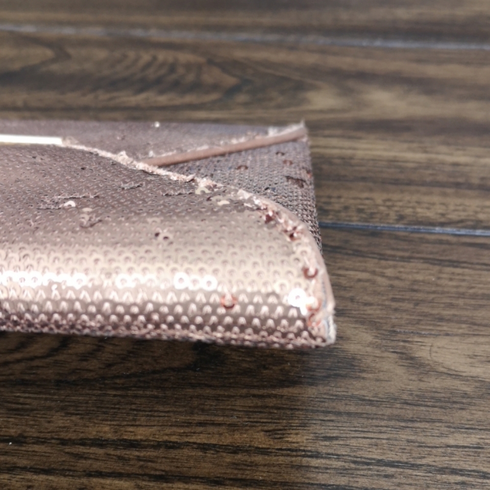 BCBG clutch - Picture 5 of 7